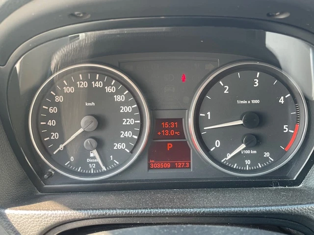 BMW 330 xd, снимка 6 - Автомобили и джипове - 53861671