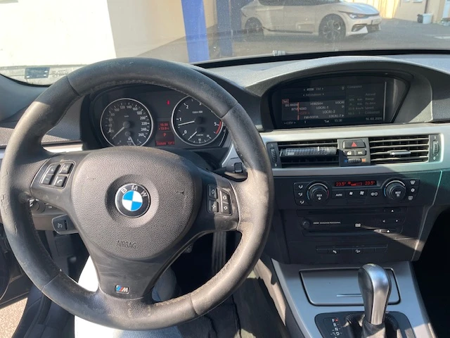 BMW 330 xd, снимка 7 - Автомобили и джипове - 53861671