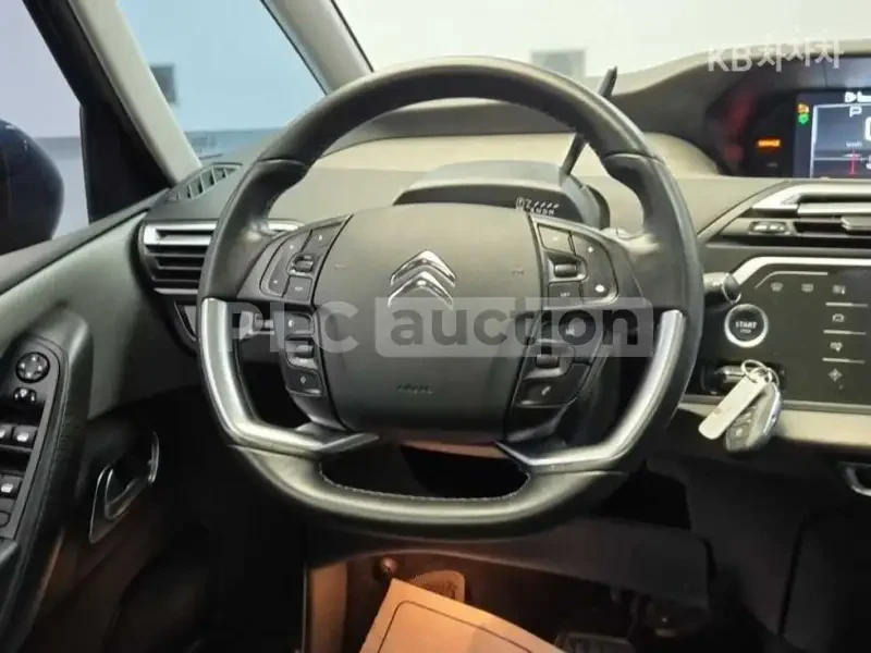 Citroen C4 Picasso КАМЕРА| МАСАЖ| ВКЛЮЧЕН ТЕХНОТЕСТ, снимка 6 - Автомобили и джипове - 54401547