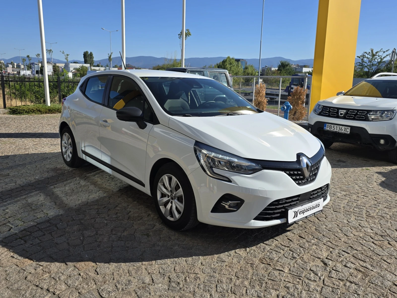 Renault Clio Tce 100 BVM5 S&S - изображение 3