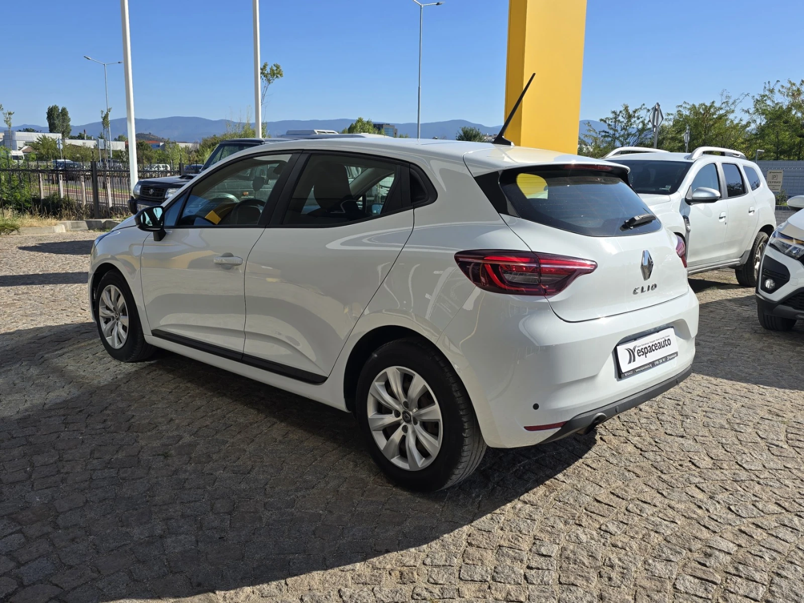 Renault Clio Tce 100 BVM5 S&S - изображение 6