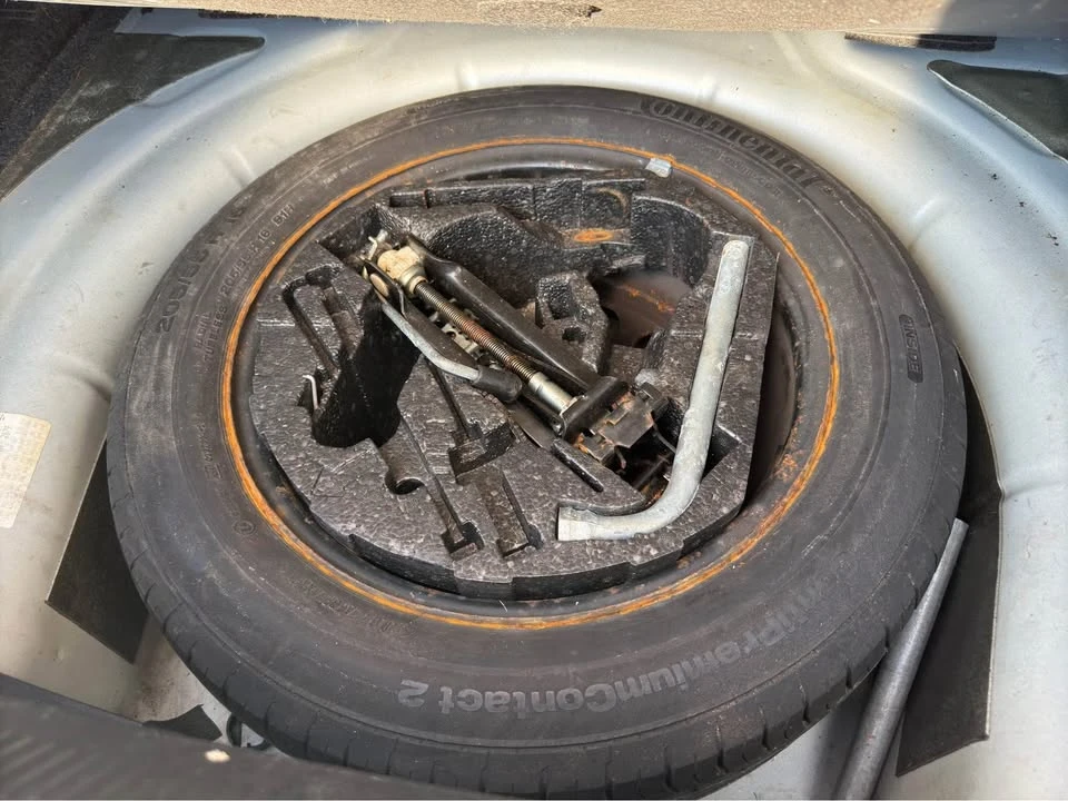 VW Jetta 1.9 ТДИ - изображение 10