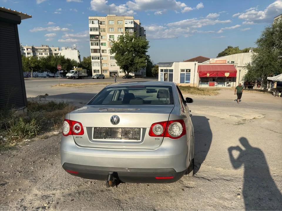 VW Jetta 1.9 ТДИ - изображение 6
