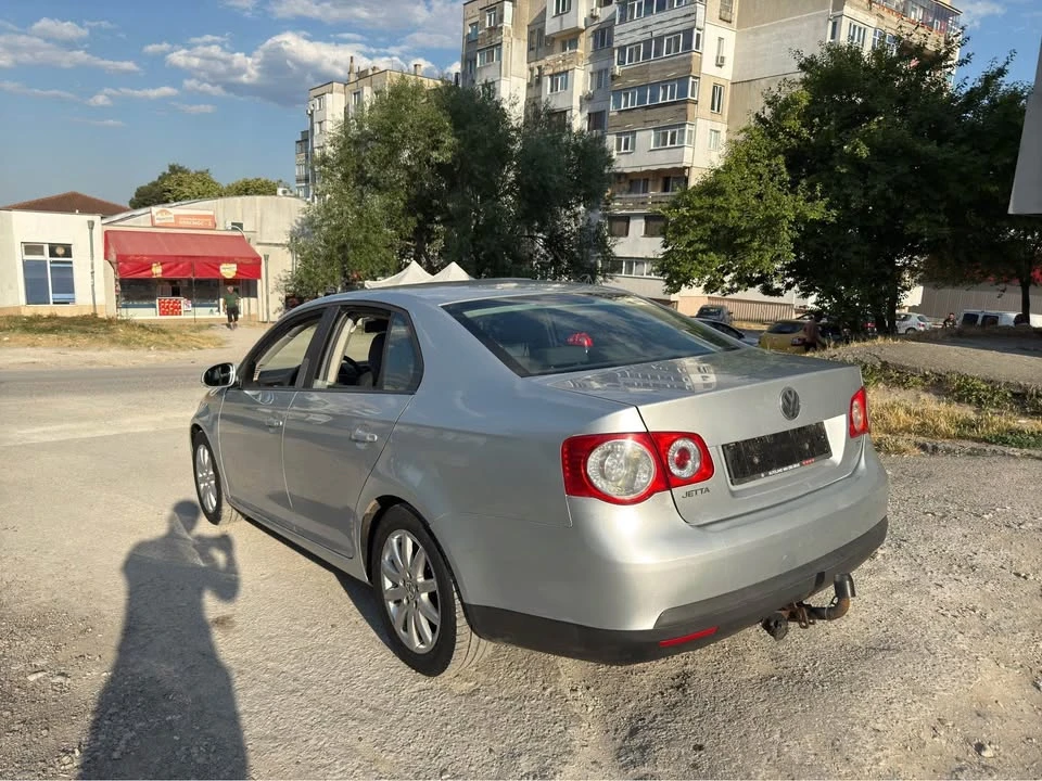 VW Jetta 1.9 ТДИ - изображение 5