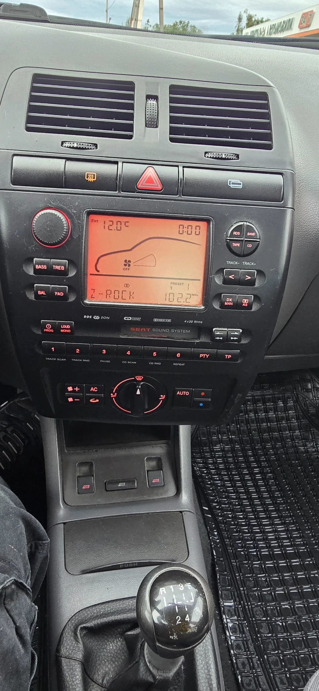Seat Ibiza 1.4 i  - изображение 9