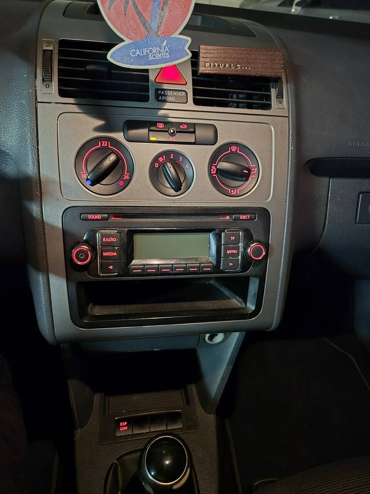 VW Touran Нов внос от белгия...1.9-105кс - изображение 10