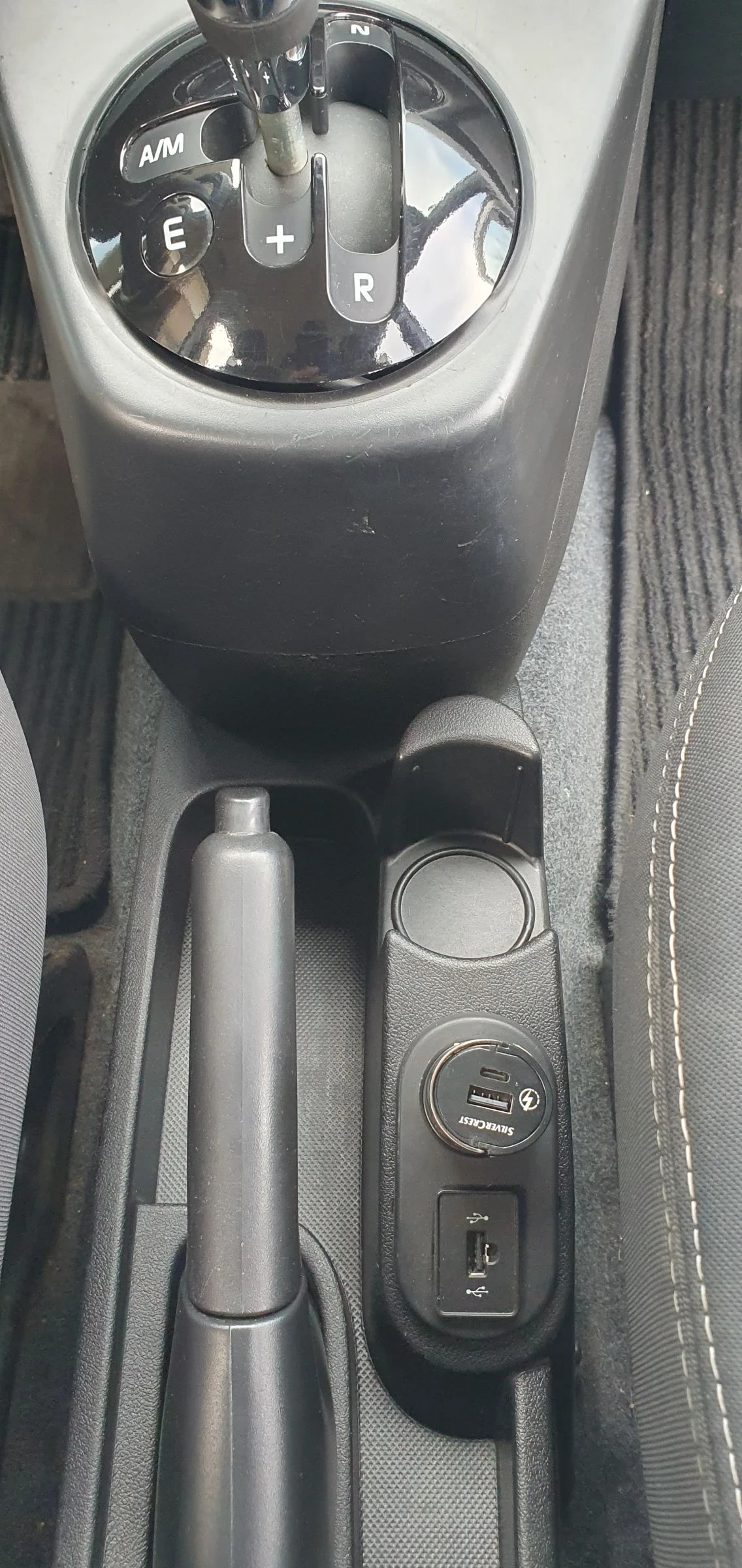 Fiat Qubo Automat 1.3d Mjet , снимка 15 - Автомобили и джипове - 53727183