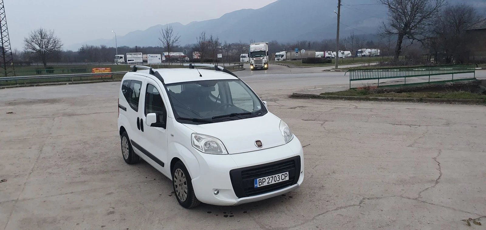 Fiat Qubo Automat 1.3d Mjet , снимка 8 - Автомобили и джипове - 53727183