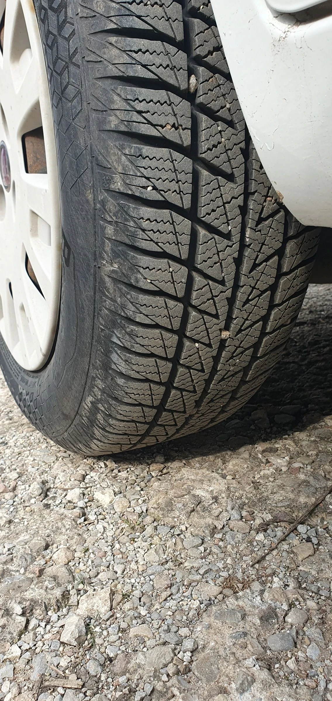 Fiat Qubo Automat 1.3d Mjet , снимка 16 - Автомобили и джипове - 53727183