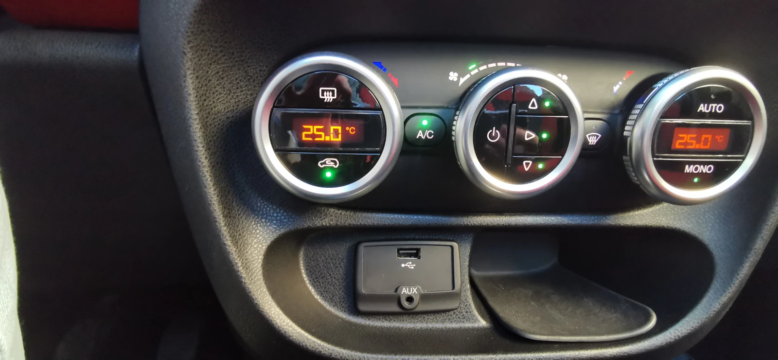 Fiat 500L, снимка 11 - Автомобили и джипове - 53750265