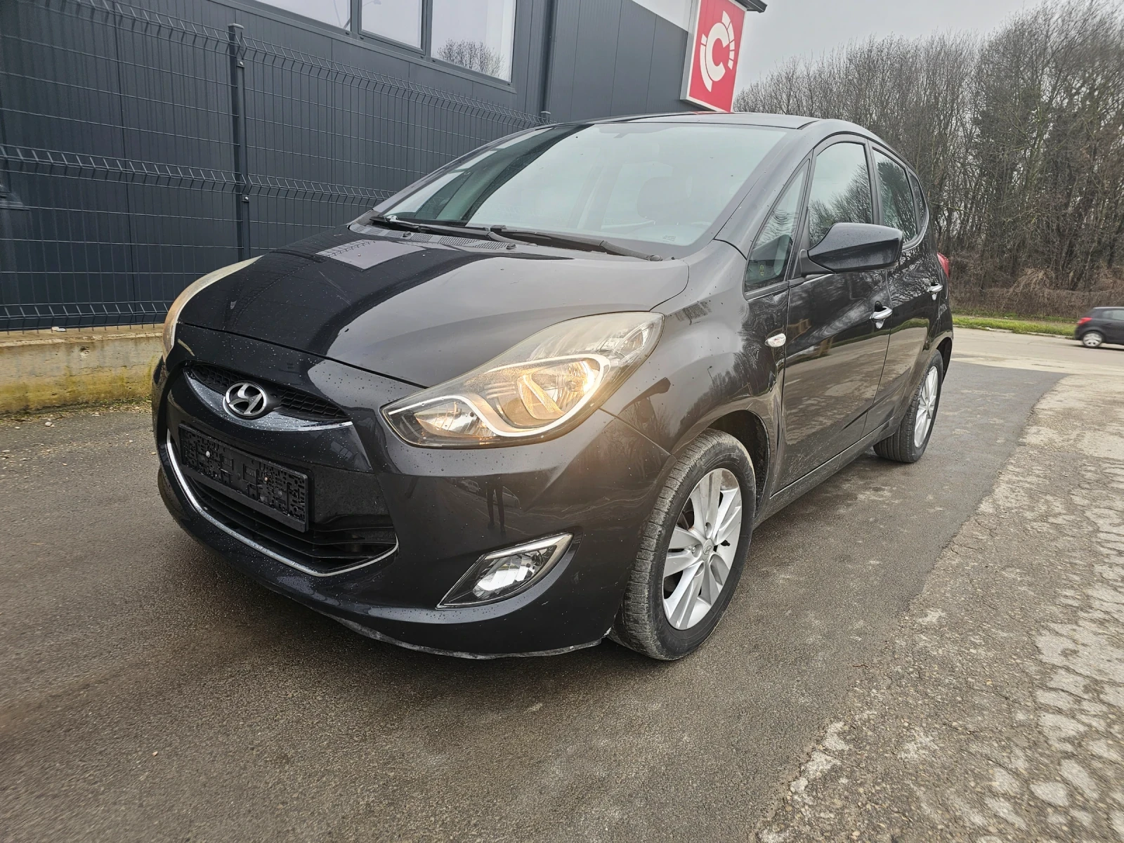 Hyundai Ix20 1.4D с верига, снимка 2 - Автомобили и джипове - 53794666