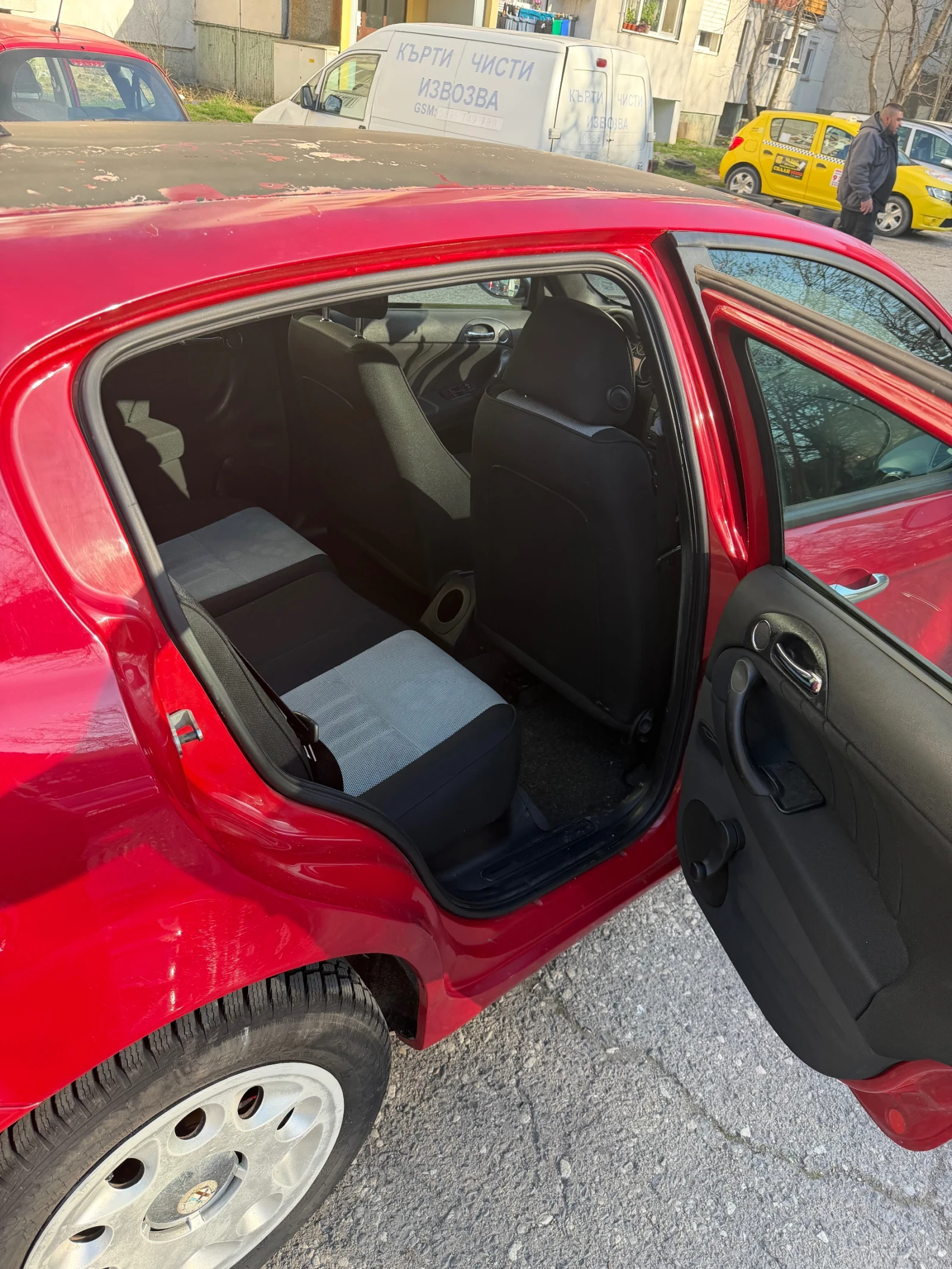 Alfa Romeo 147 1.6, снимка 7 - Автомобили и джипове - 53851858