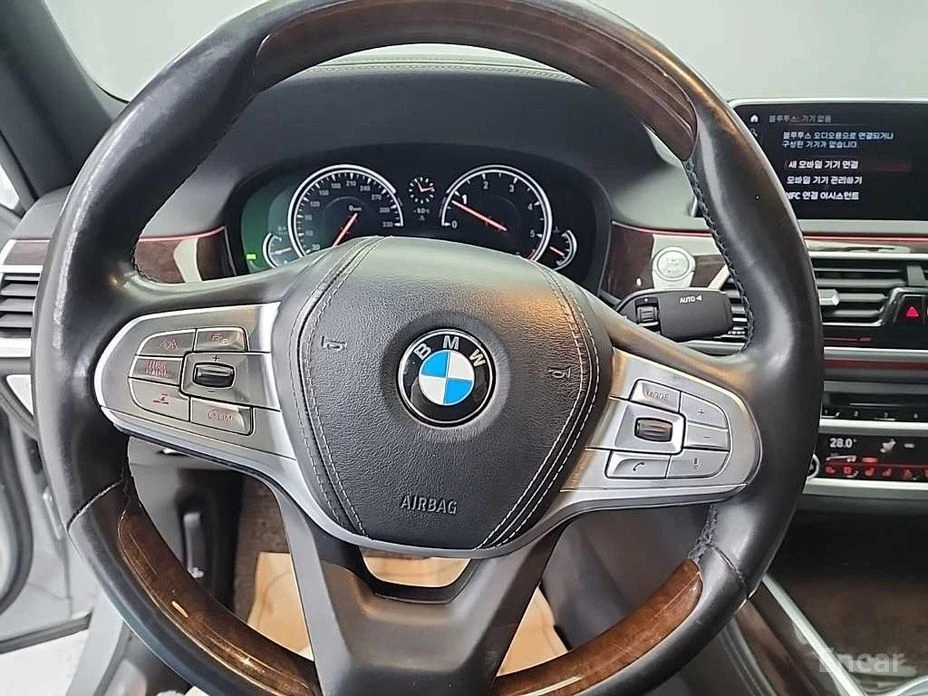 BMW 730, снимка 9 - Автомобили и джипове - 53975336