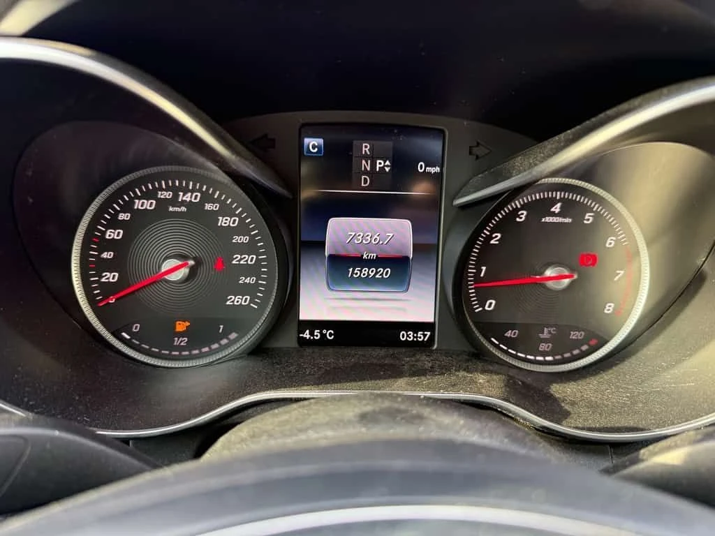 Mercedes-Benz C 300 * 4MATIC Navigation/Pano Sunroof/Rear Camera/L * , снимка 12 - Автомобили и джипове - 54112703