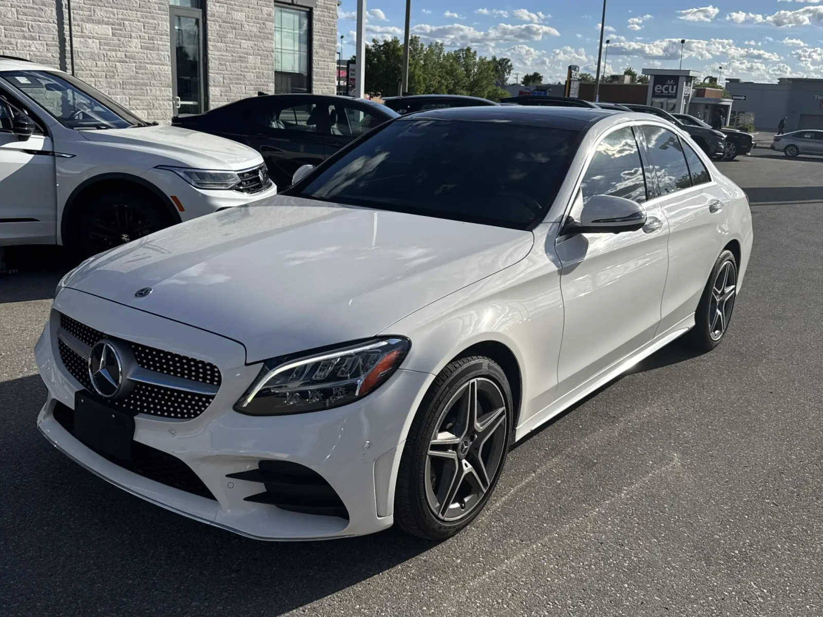 Mercedes-Benz C 300 * CARFAX * АВТО КРЕДИТ * 