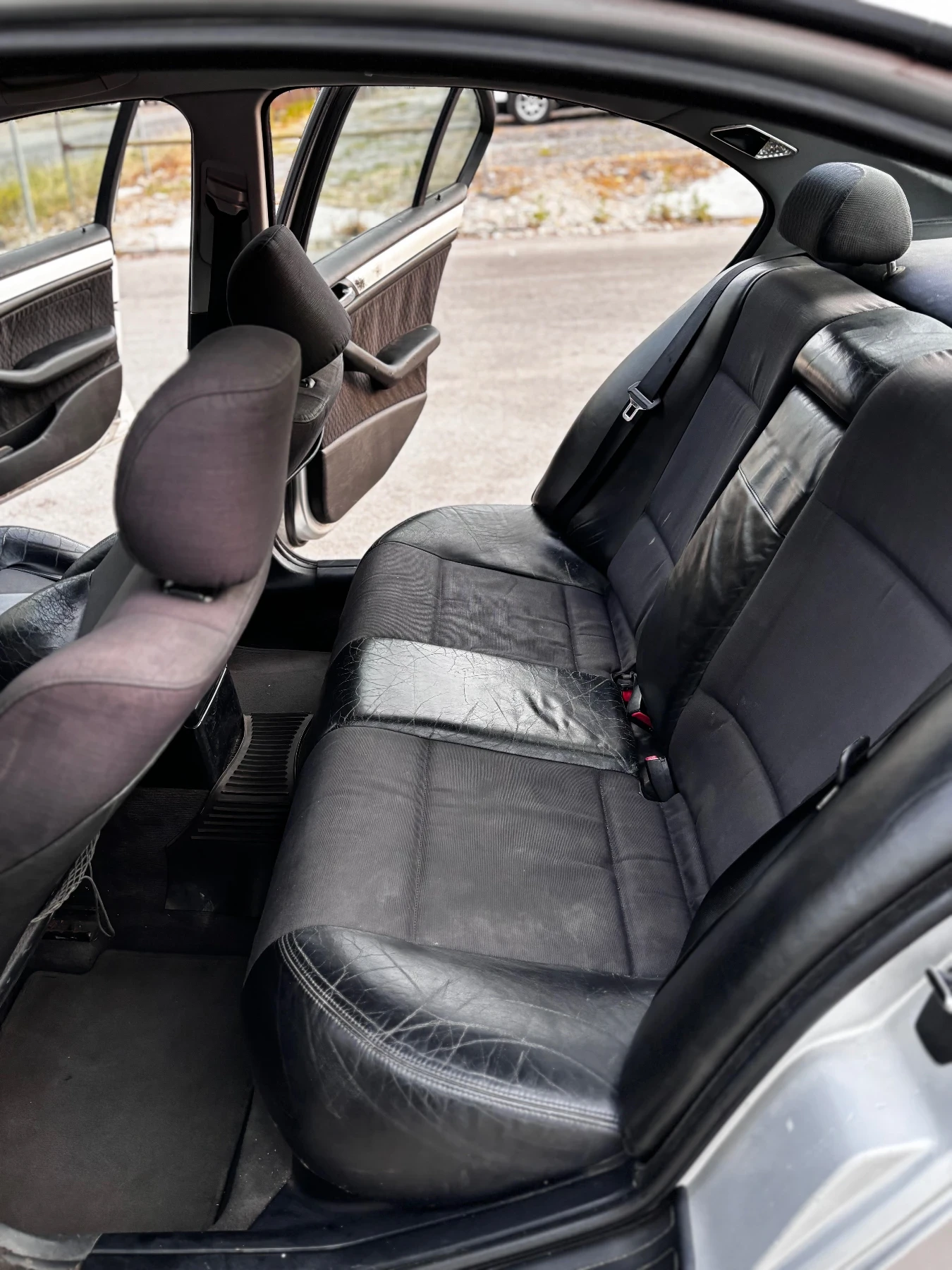 BMW 320, снимка 8 - Автомобили и джипове - 55011811