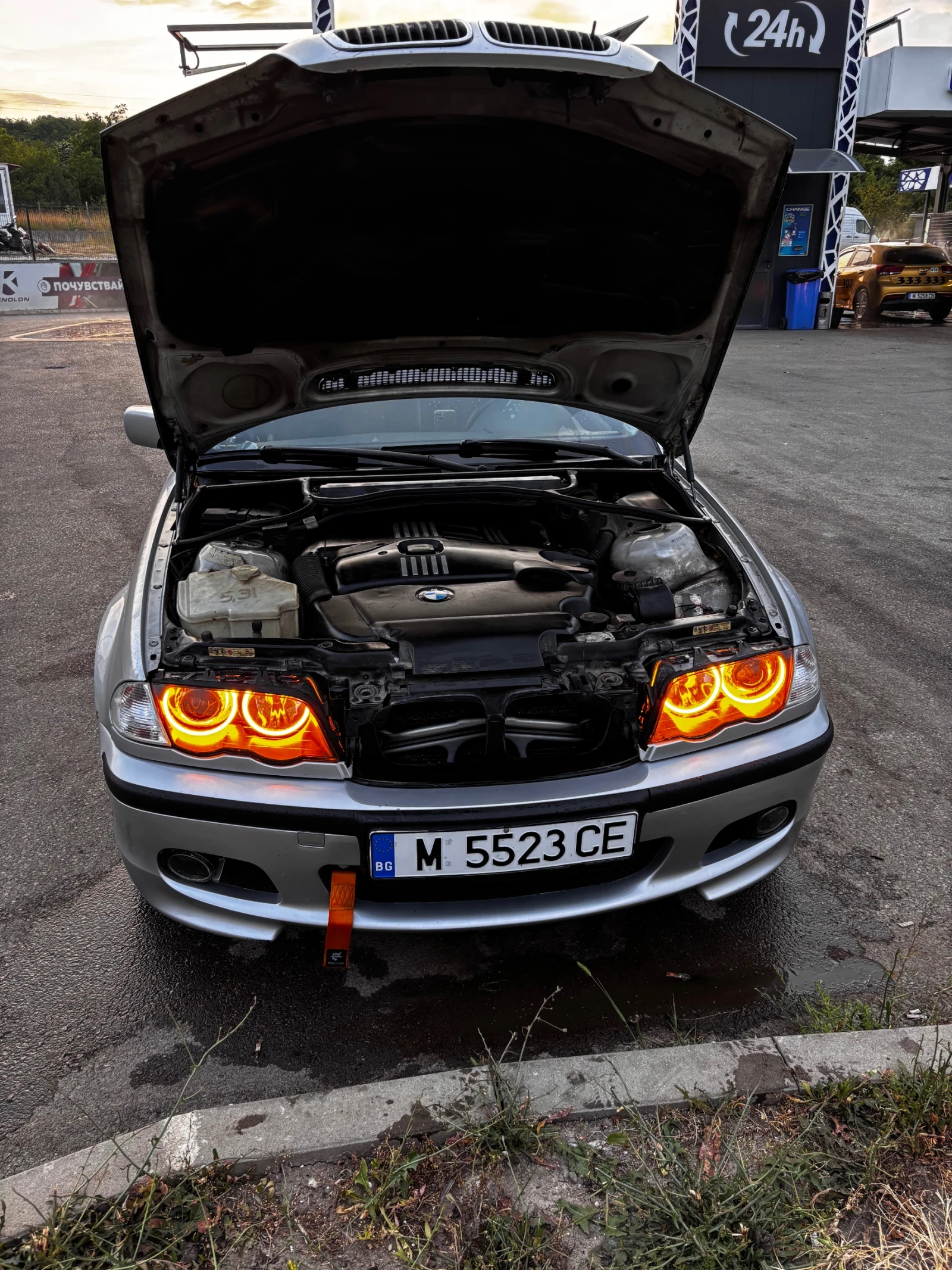 BMW 320, снимка 3 - Автомобили и джипове - 55011811
