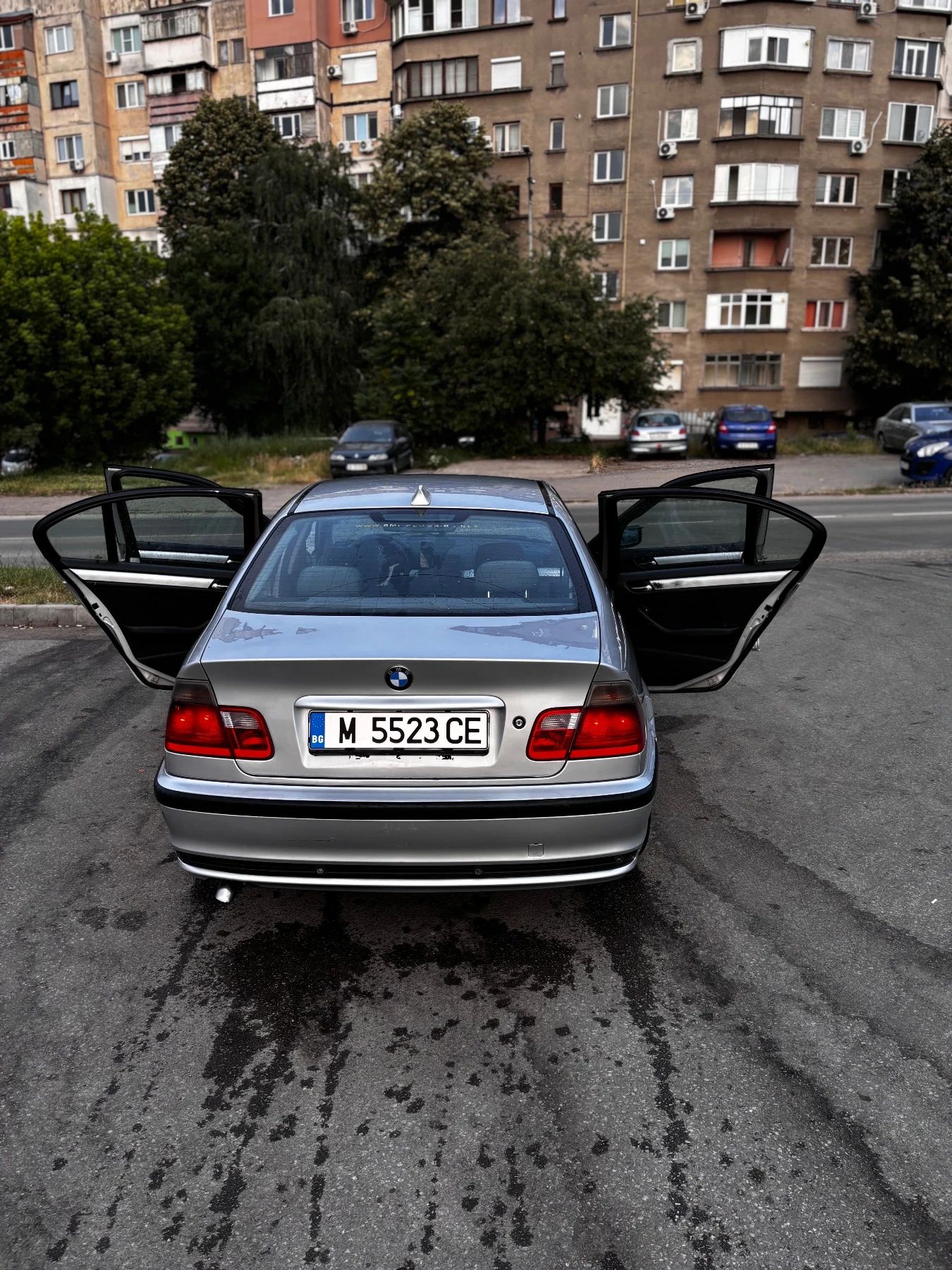 BMW 320, снимка 4 - Автомобили и джипове - 55011811