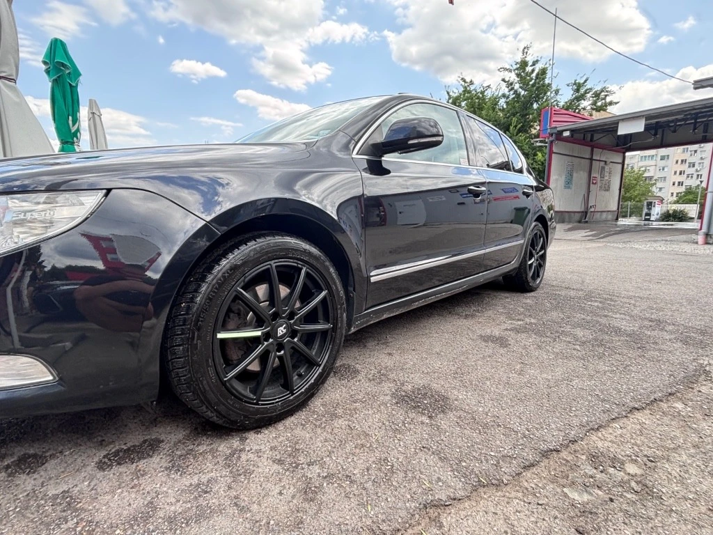 Skoda Superb, снимка 2 - Автомобили и джипове - 55085183