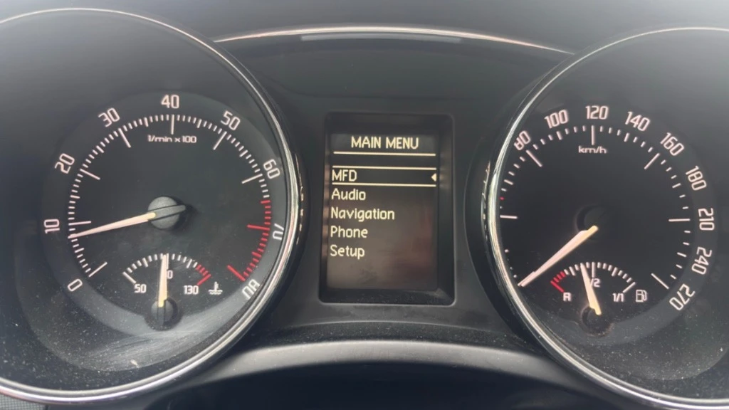 Skoda Superb, снимка 9 - Автомобили и джипове - 55085183