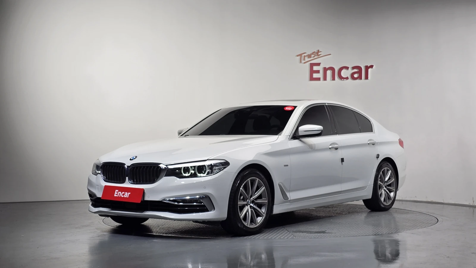 BMW 520 ЕЛ. БАГАЖНИК* BLIND SPOT* HUD* ЛЮК* КРАЙНА ЦЕНА