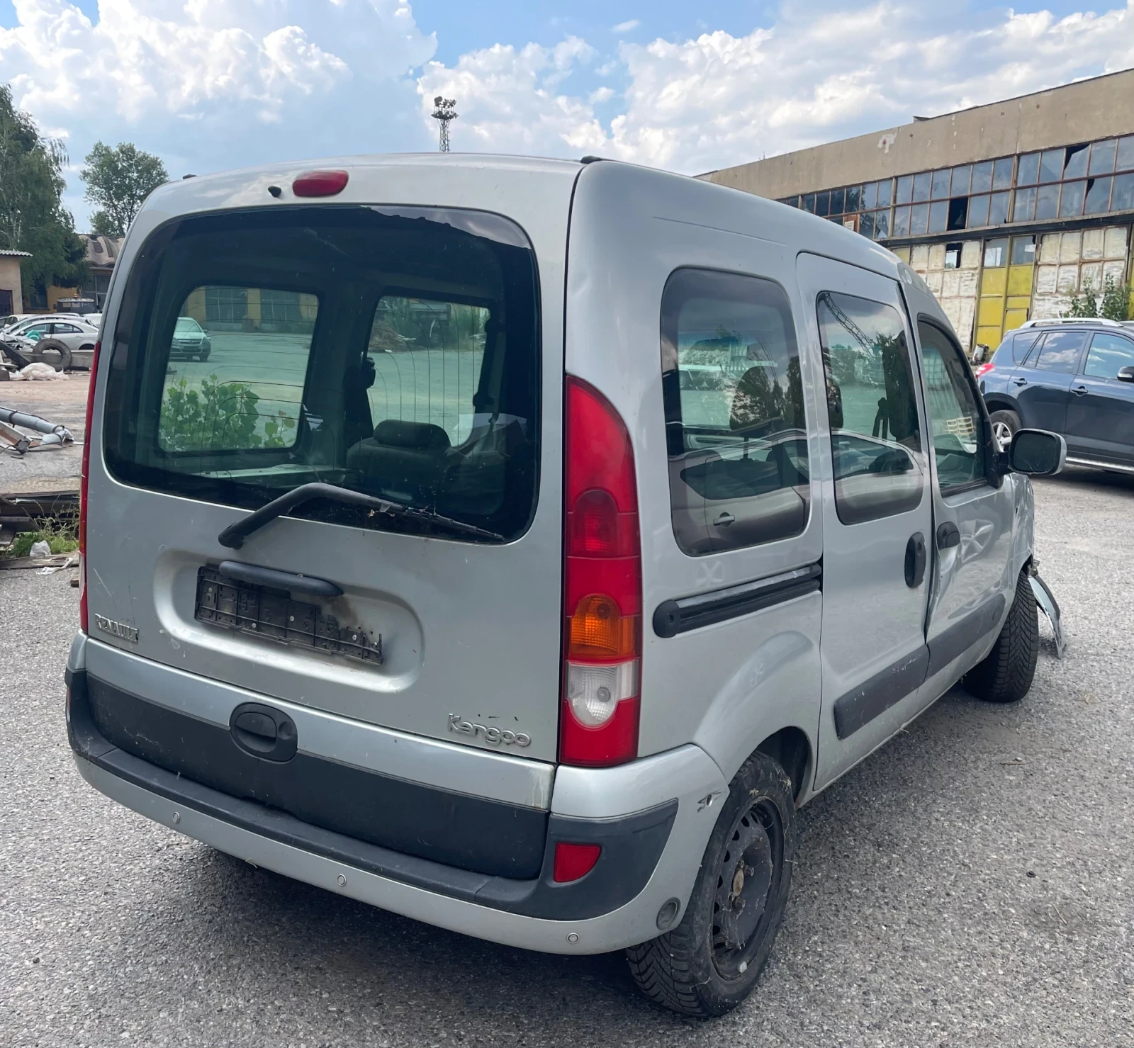 Renault Kangoo 1.6 i, снимка 6 - Автомобили и джипове - 55657969