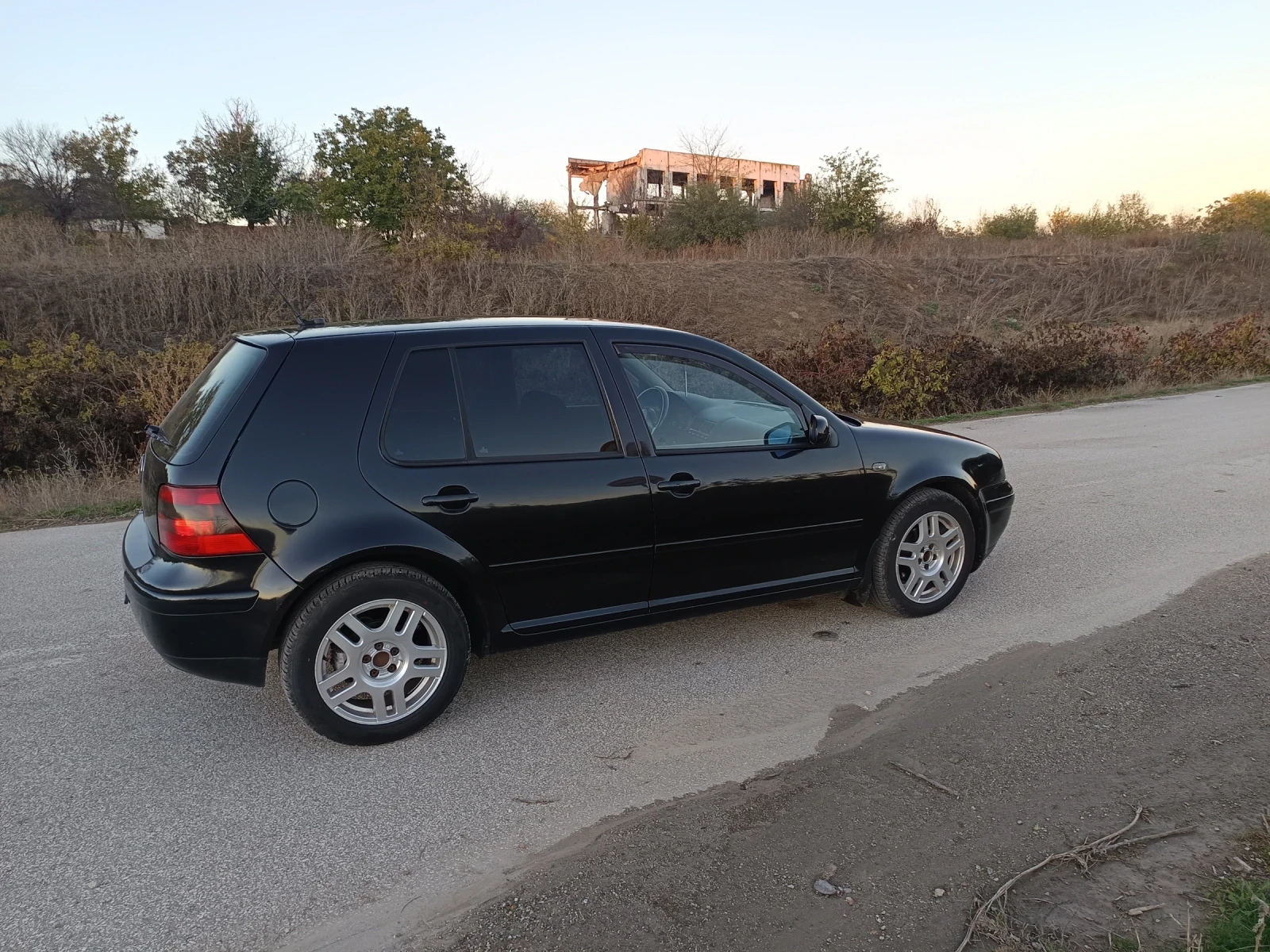 VW Golf, снимка 5 - Автомобили и джипове - 56663170