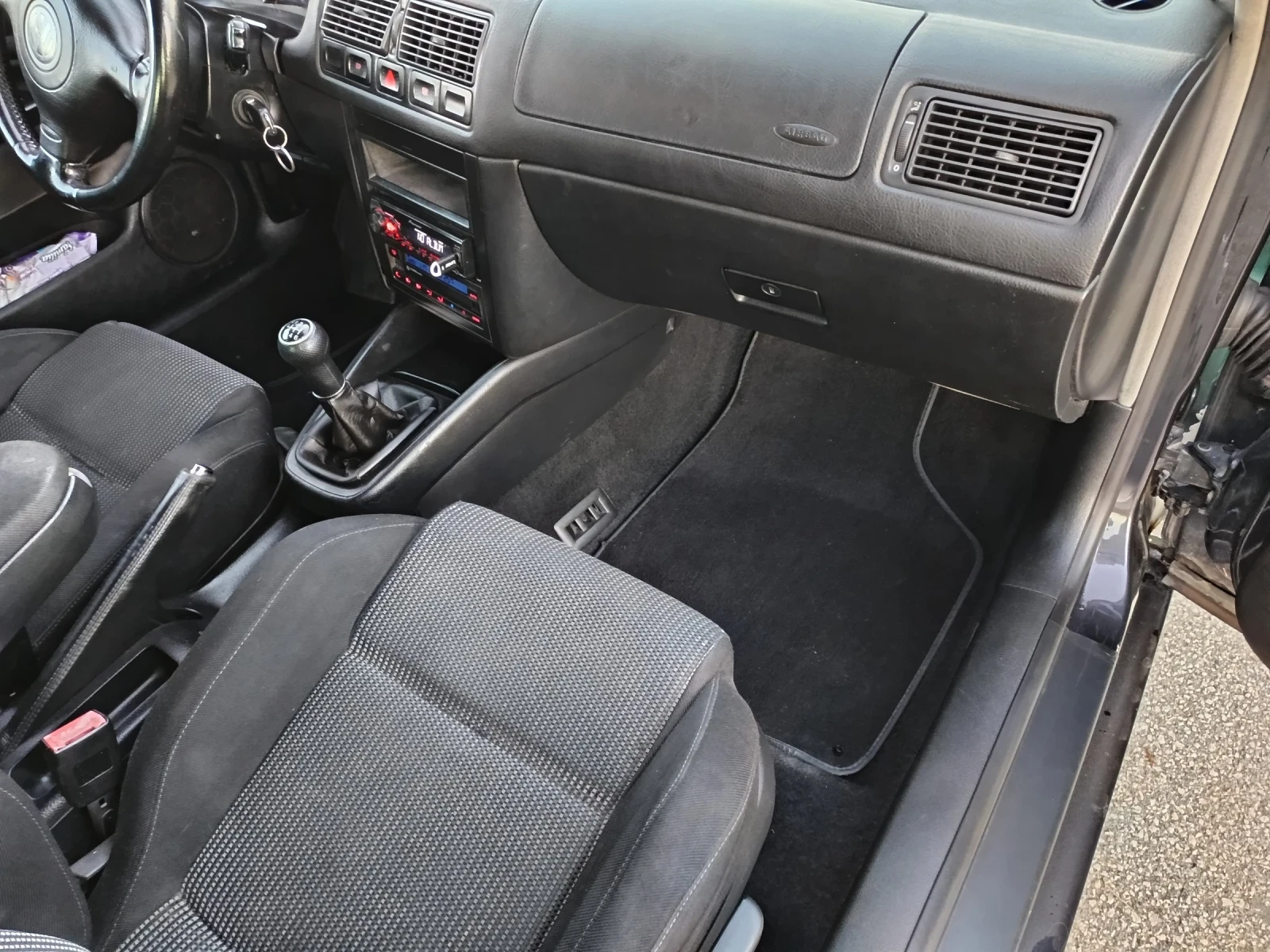 VW Golf, снимка 11 - Автомобили и джипове - 56663170