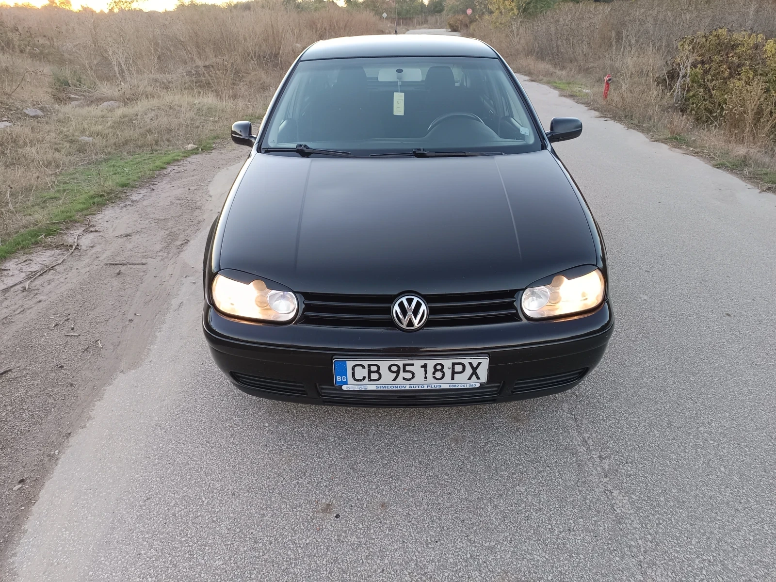 VW Golf, снимка 4 - Автомобили и джипове - 56663170