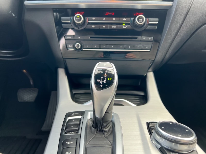 BMW X4 3.0d /Head Up/Keyless/Камера 360/, снимка 15 - Автомобили и джипове - 49500930