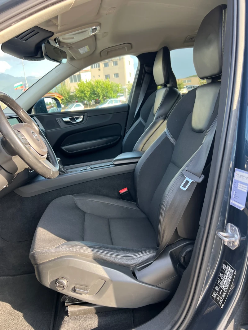 Volvo XC60 2.0D 8скорости!!, снимка 13 - Автомобили и джипове - 51086019