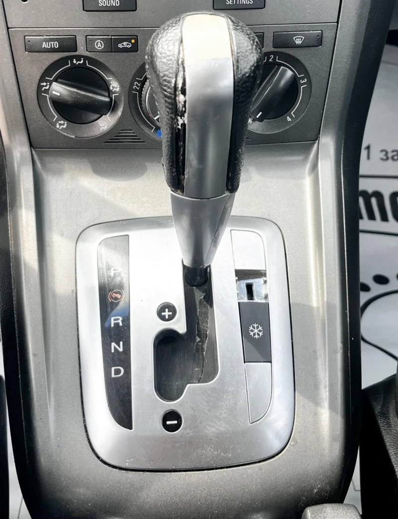 Opel Antara Avtomat 4x4 , снимка 11 - Автомобили и джипове - 52639196