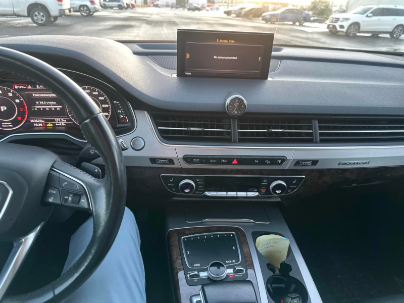 Audi Q7 CARFAX* АВТОФИНАНСИРАНЕ* БЕЗ ПЪРВОНАЧАЛНА ВНОСКА* , снимка 7 - Автомобили и джипове - 52835023