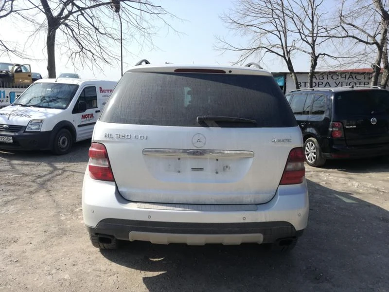 Mercedes-Benz ML 320  - изображение 7