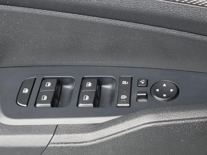 Kia Sportage LPG 2.0| Navi| 360| �������|  | Mobile.bg � ����������� 11