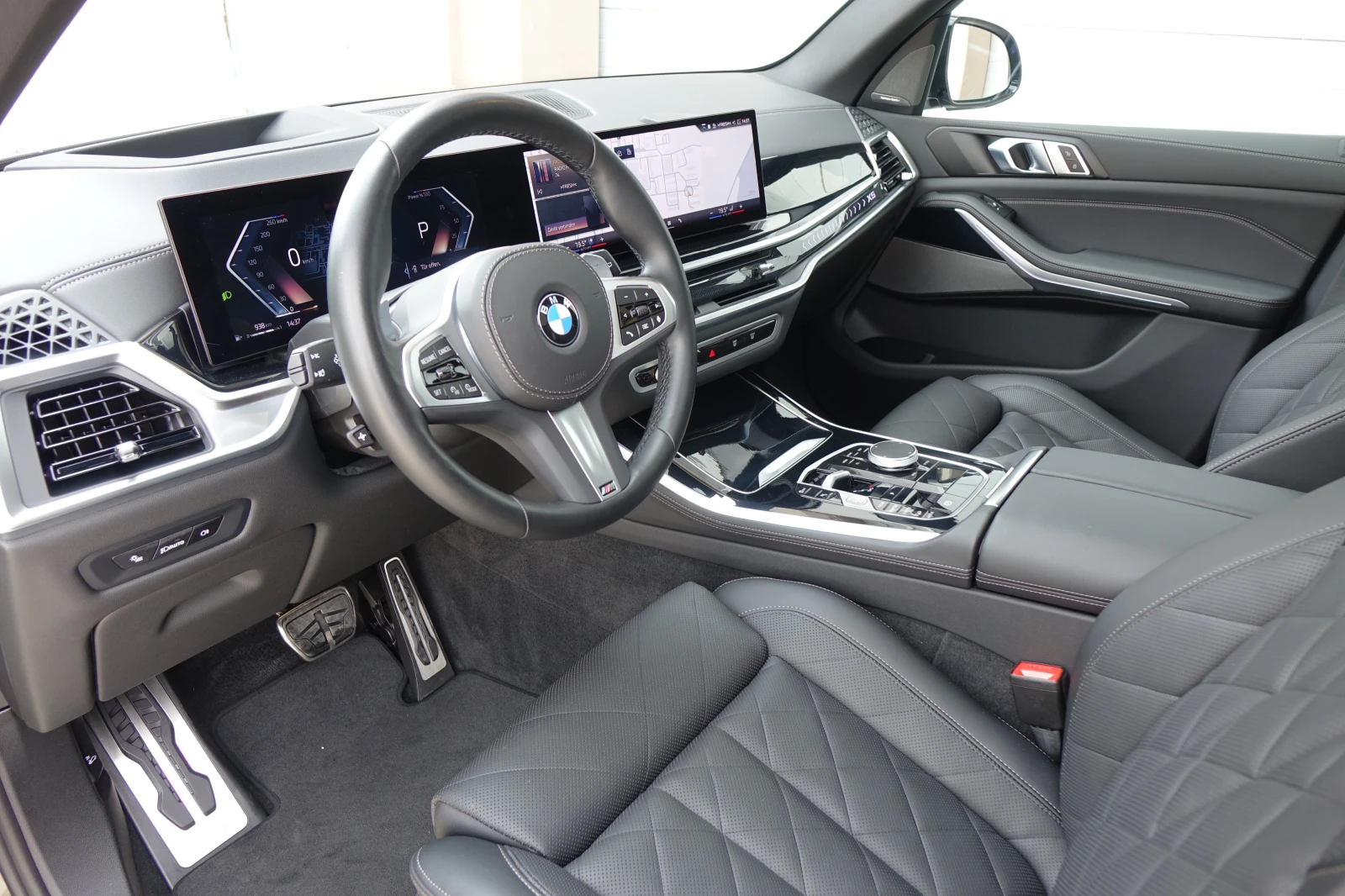 BMW X5 M SPORT PRO* xDRIVE* LED LIGHTS* PANO*  - изображение 10