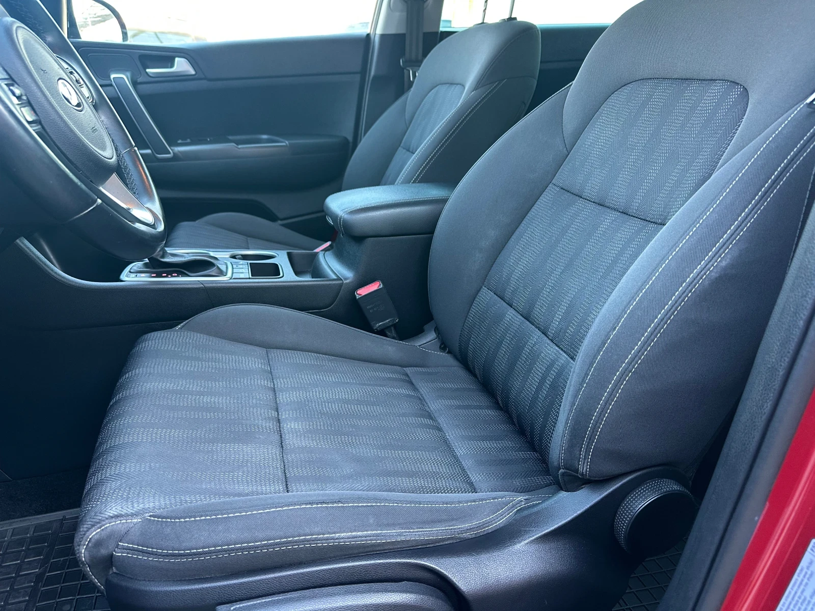 Kia Sportage 1.7 CRDI-141 k.c.-137000 ��. | Mobile.bg � ����������� 10