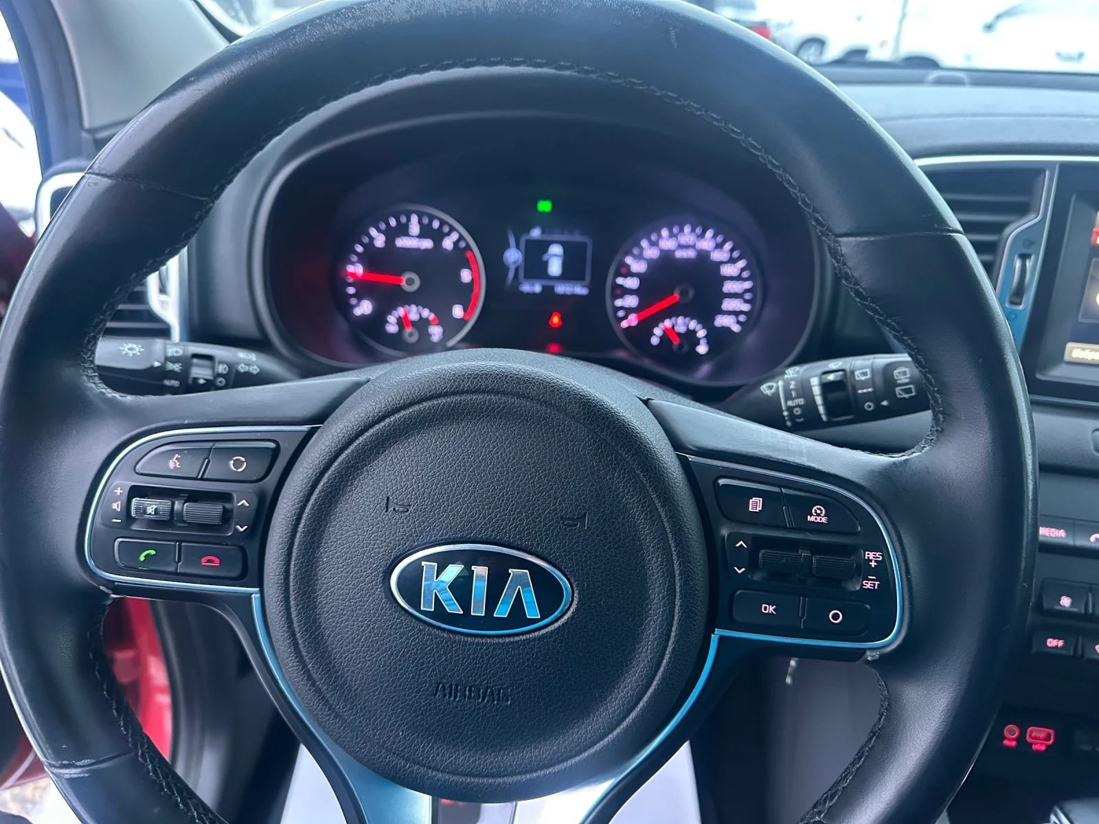 Kia Sportage 1.7 CRDI-141 k.c.-137000 ��. | Mobile.bg � ����������� 11