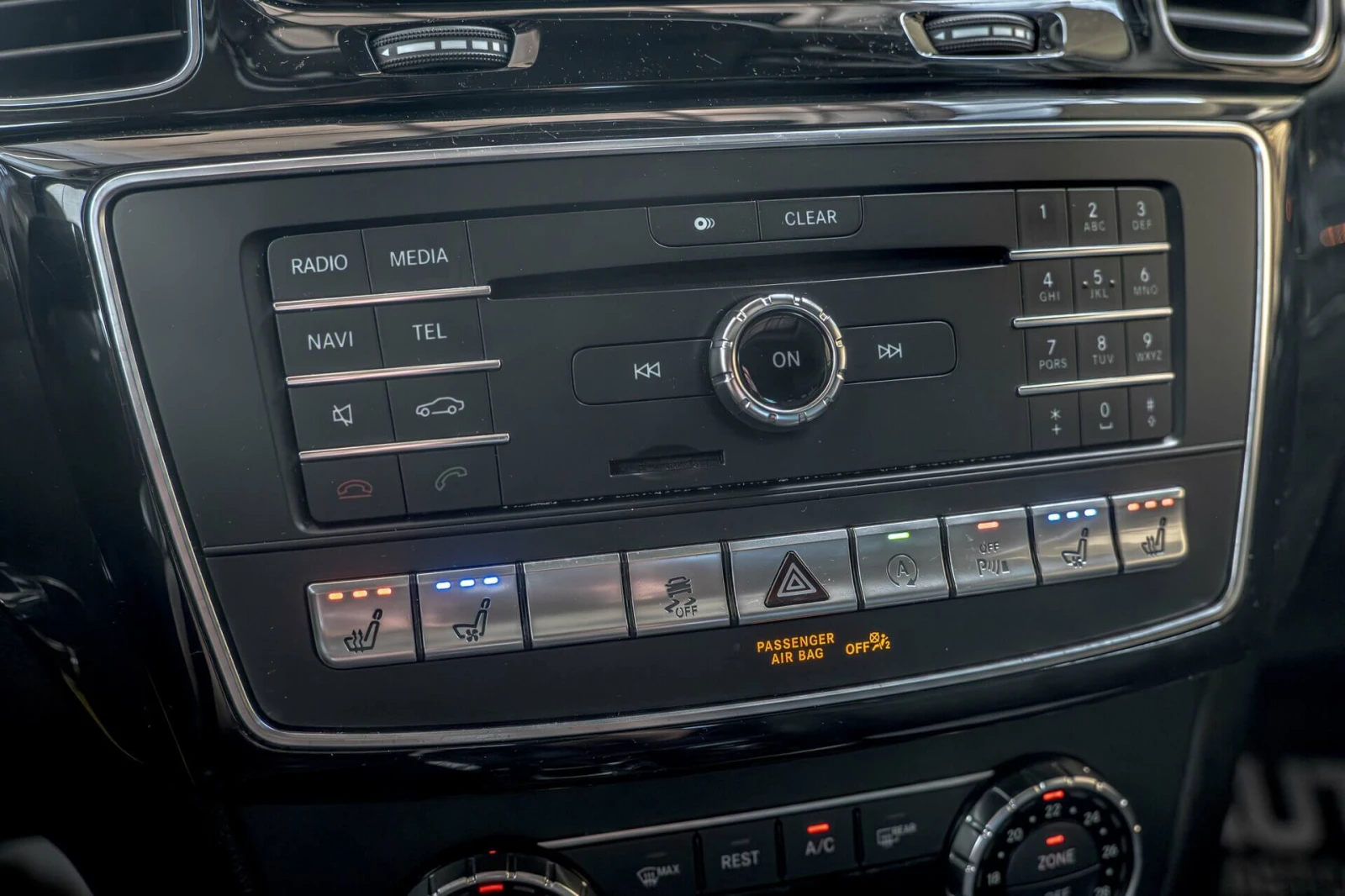 Mercedes-Benz GLS 350 AMG/4matic/Harman Kardon/6+ 1/Side Assist/Distroni, снимка 11 - Автомобили и джипове - 53783243