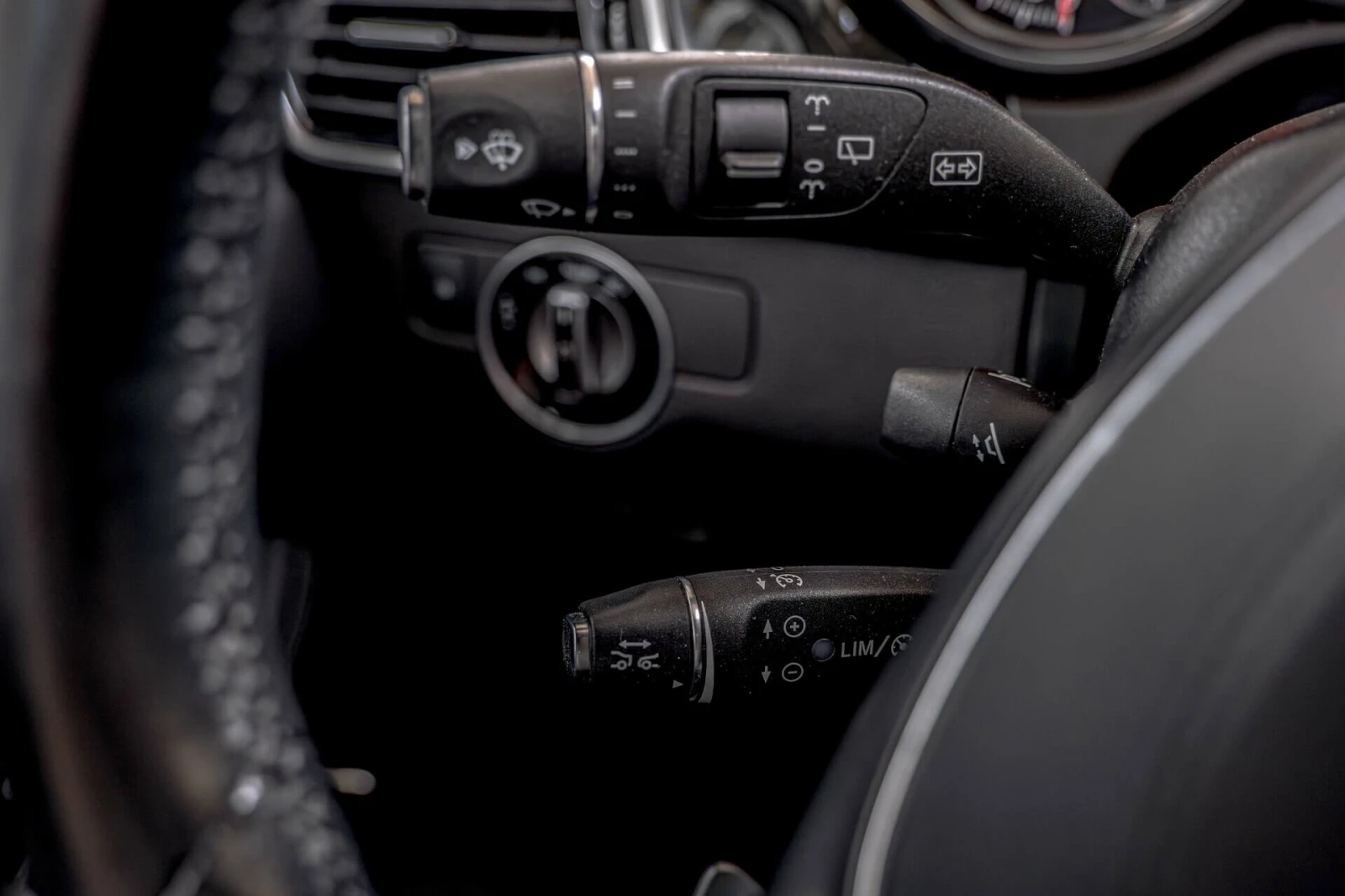 Mercedes-Benz GLS 350 AMG/4matic/Harman Kardon/6+ 1/Side Assist/Distroni, снимка 13 - Автомобили и джипове - 53783243