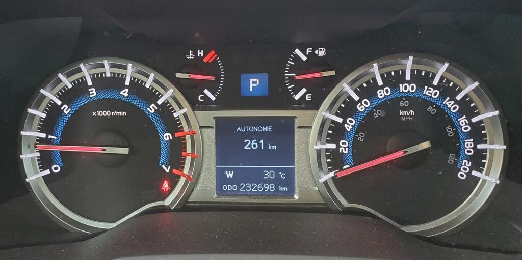 Toyota 4runner 4.0* V6* ПОДГРЕВ* КАМЕРА* КЕЙЛЕС* LANE* ASSIST, снимка 14 - Автомобили и джипове - 55434192