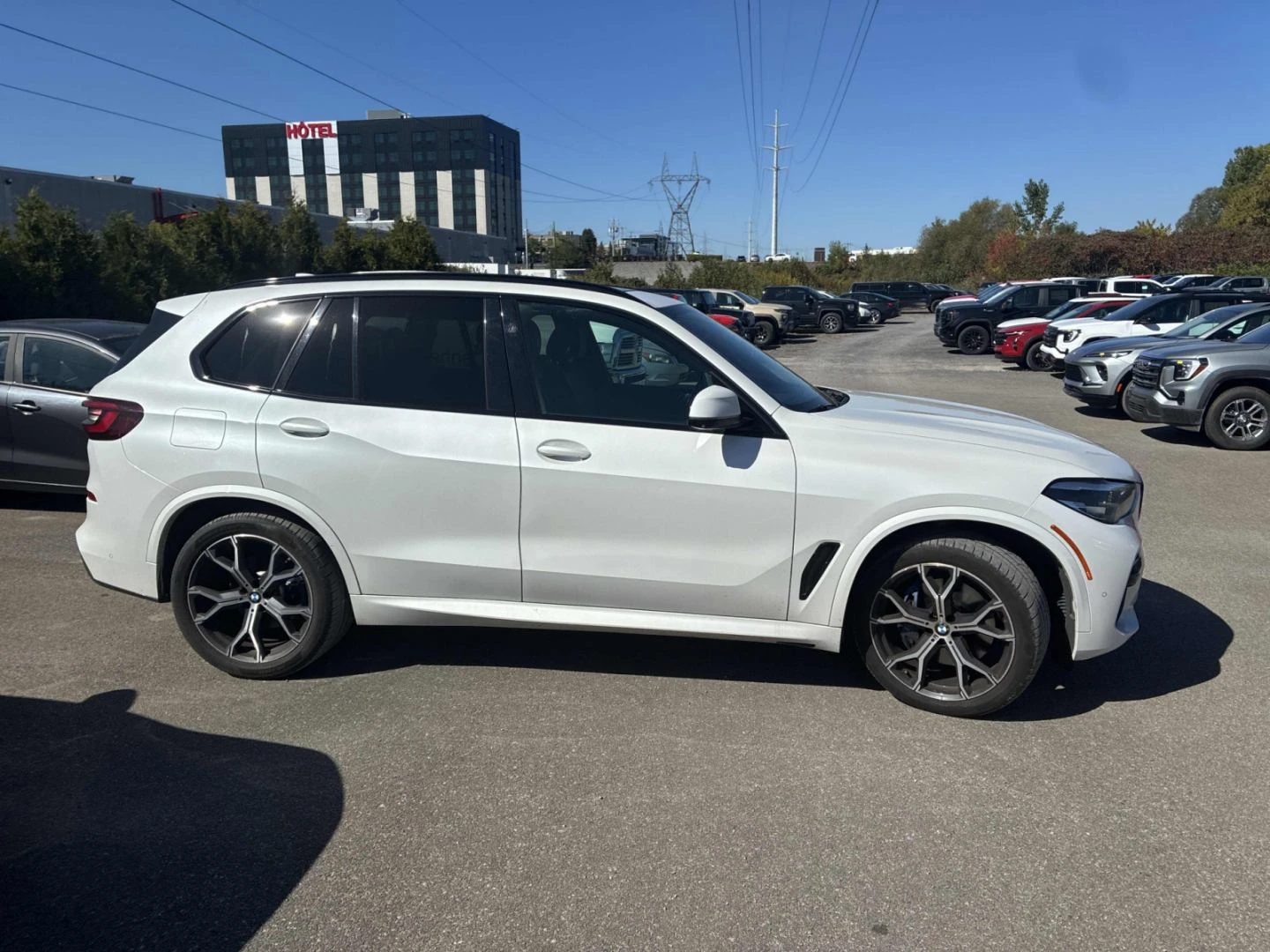 BMW X5 M-pack* Shadow-line* 360* HUD* Adaptive M* Подгрев, снимка 3 - Автомобили и джипове - 56217943