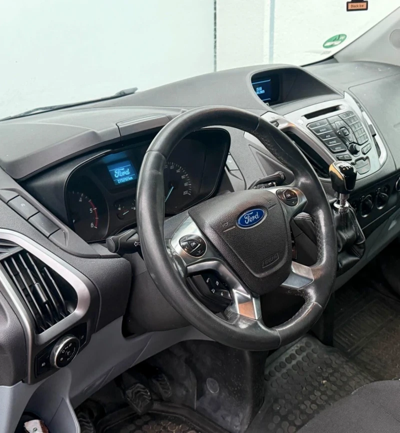 Ford Transit Custom Като нов, снимка 11 - Бусове и автобуси - 48751160