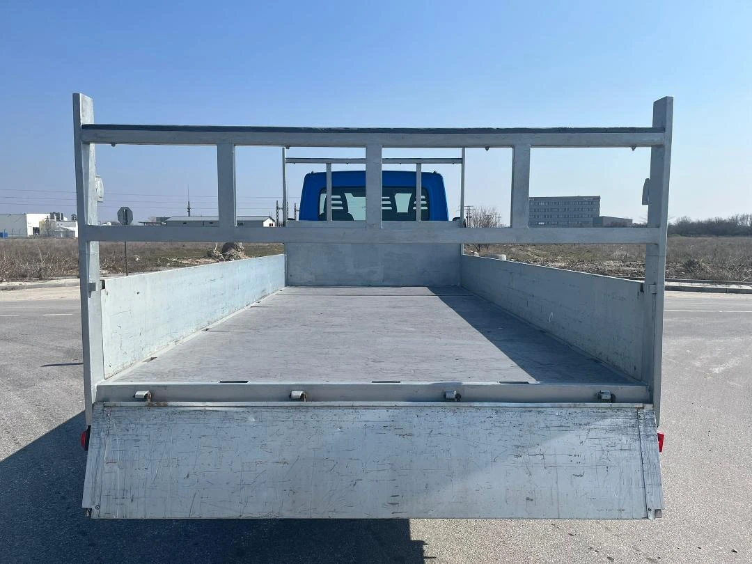 Iveco Daily 35C18 XXL 3.5T 3.0L 180KC 7.30М * КЛИМА ПЕРФЕКТЕН, снимка 5 - Бусове и автобуси - 53806687