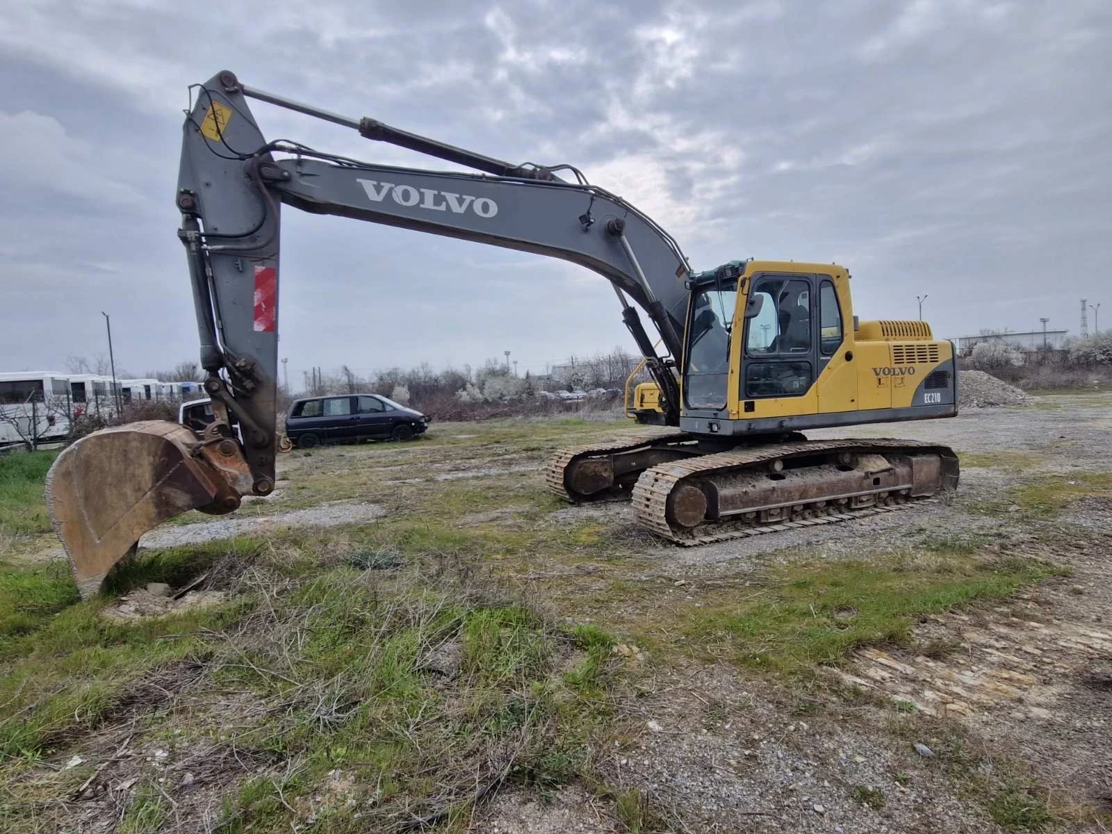 Багер Volvo EC210