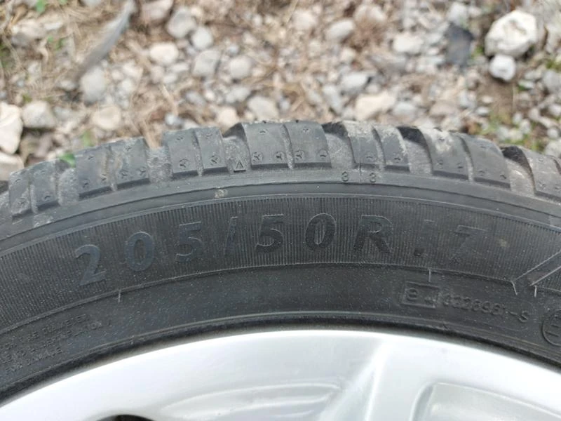 Гуми с джанти Dunlop 205/50R17, снимка 11 - Гуми и джанти - 30697217