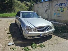 Mercedes-Benz E 220, снимка 1
