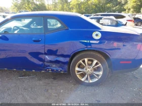 Dodge Challenger SXT AWD - [10] 