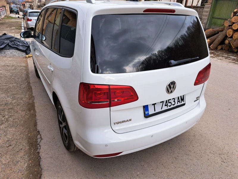 VW Touran 1.6TDI DSG, снимка 4 - Автомобили и джипове - 46957084