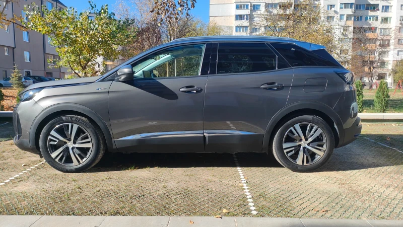 Peugeot 3008 1.6 Plug in Hybrid 225 к.с. Allure 78 х.км, снимка 4 - Автомобили и джипове - 47911356